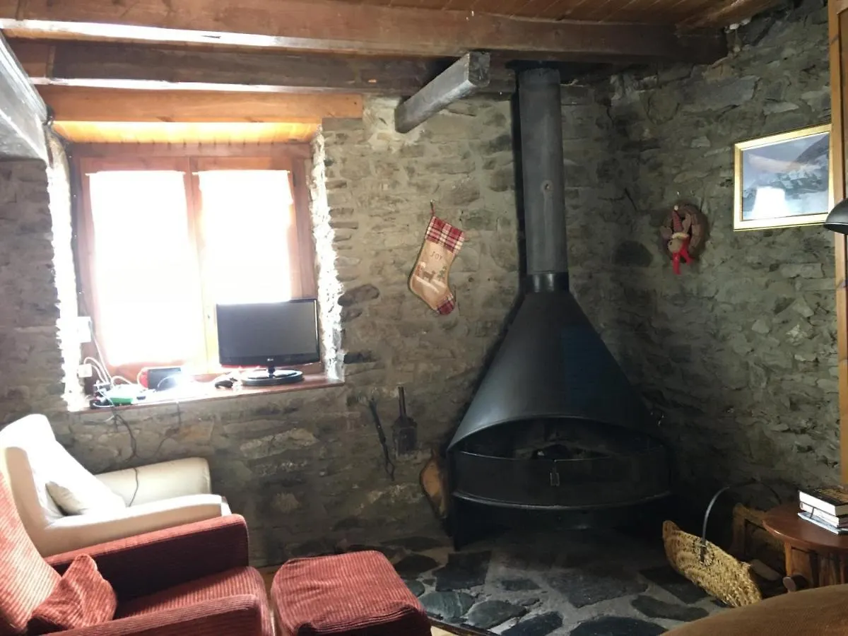 Homenfun Baqueira - Beret Casa Triplex En Vilamòs 0*,